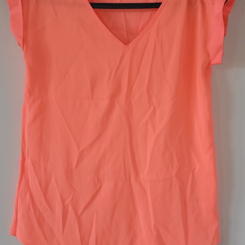 Express Coral Short Sleeve V-Neck Top